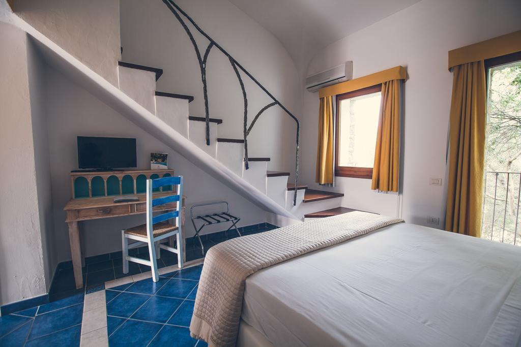 Papillo Resort Borgo Antico ซานปันตาเลโอ ภายนอก รูปภาพ